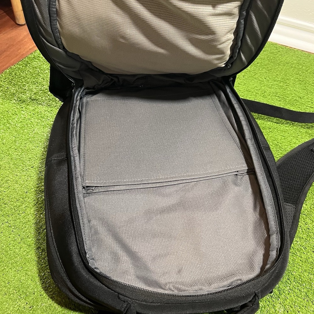 Alienware Gaming Laptop Backpack Vindicator V2.0 … - image 3